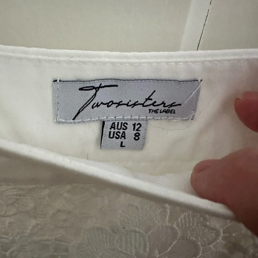 Jaus Addison Two Piece Set - Picture 3 of 7